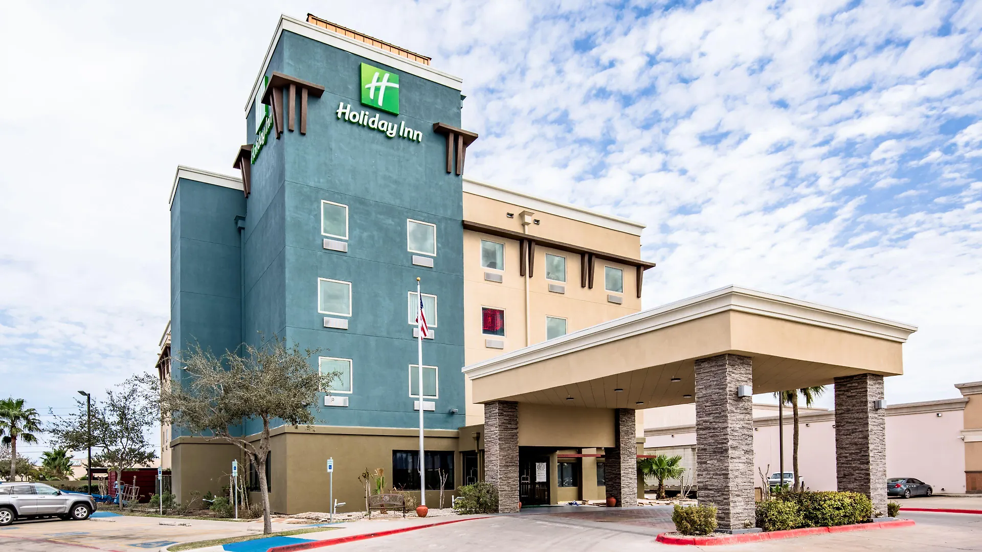 Where to Stay in the South: 13 Best Holiday Inn Hotels